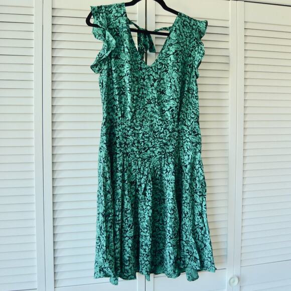 Kookai Size 40 Floral Dress with Flutter Sleeve V-Neck  | Size 40 - Picture 3 of 8